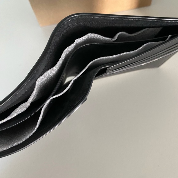 Coach wallet with removable ID card holder - Picture 2 of 5